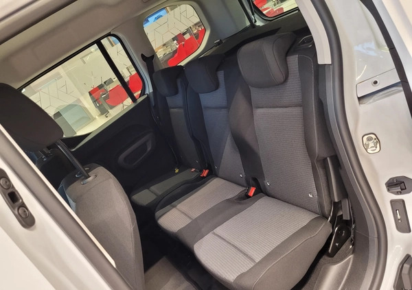 Toyota Proace City Verso cena 120400 przebieg: 1, rok produkcji 2023 z Czechowice-Dziedzice małe 67